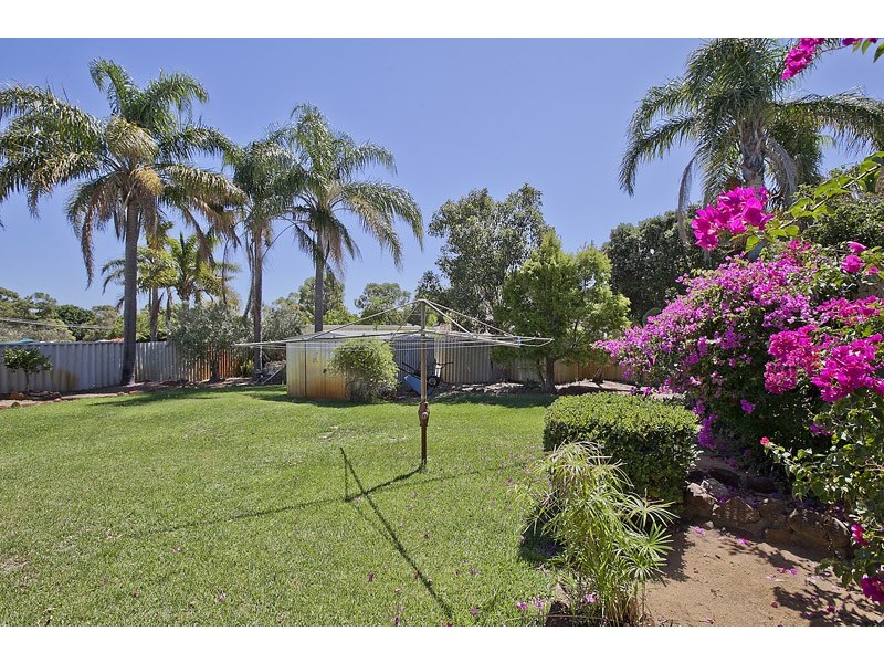 5 Wanill Place, Wanneroo WA 6065