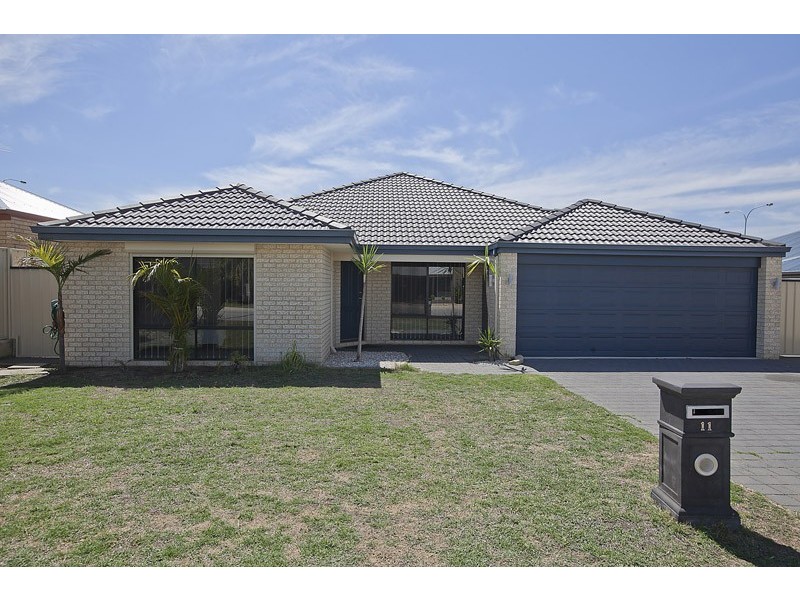 11 Condro Bend, Sinagra WA 6065