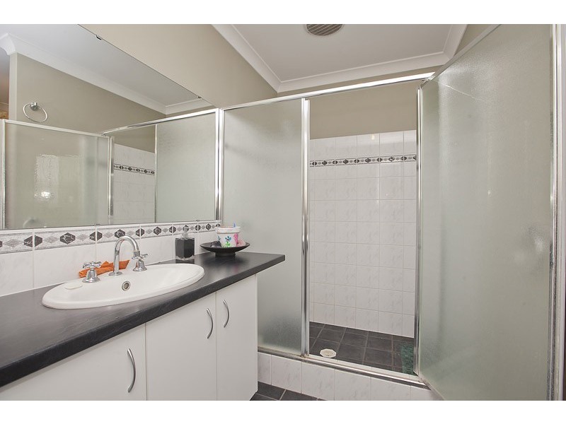 11 Condro Bend, Sinagra WA 6065