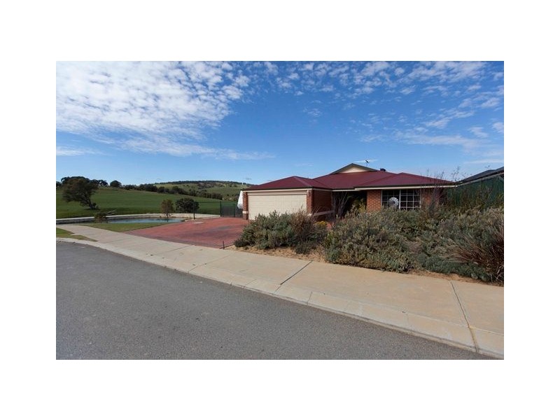 6 Ballad Crescent, Bullsbrook WA 6084