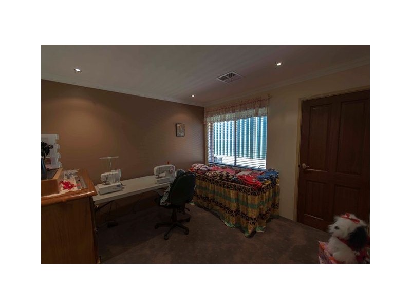 6 Ballad Crescent, Bullsbrook WA 6084