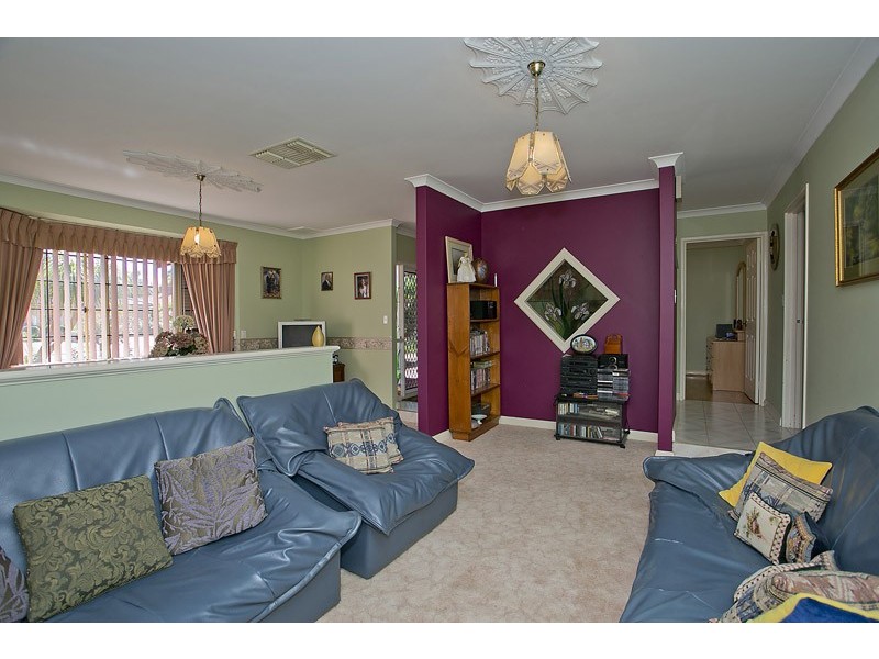 14 Penshurst Street, Marangaroo WA 6064