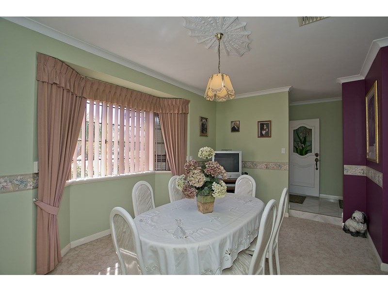 14 Penshurst Street, Marangaroo WA 6064