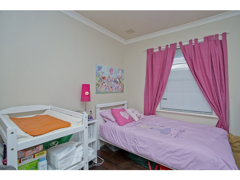 24 North Ave, Bullsbrook WA 6084