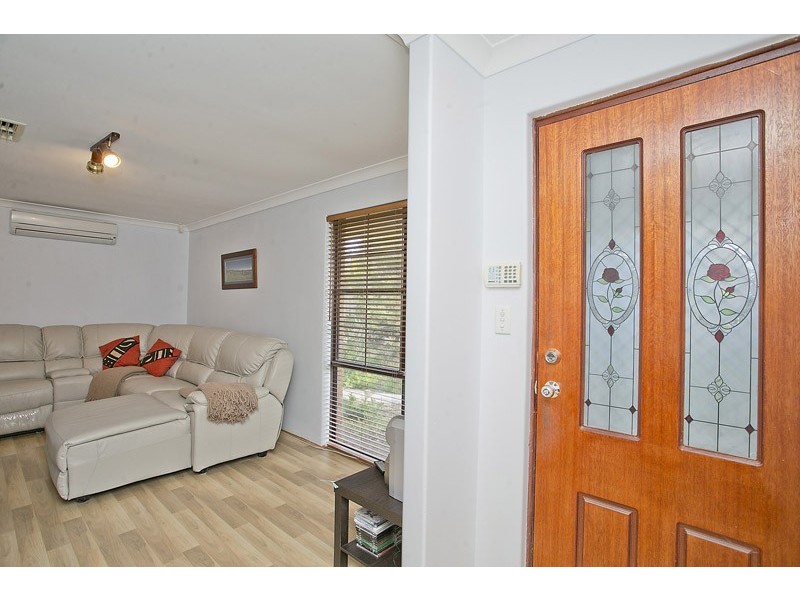 18 Barra Place, Wanneroo WA 6065