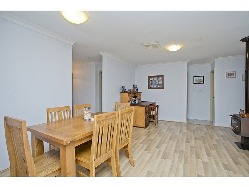 18 Barra Place, Wanneroo WA 6065