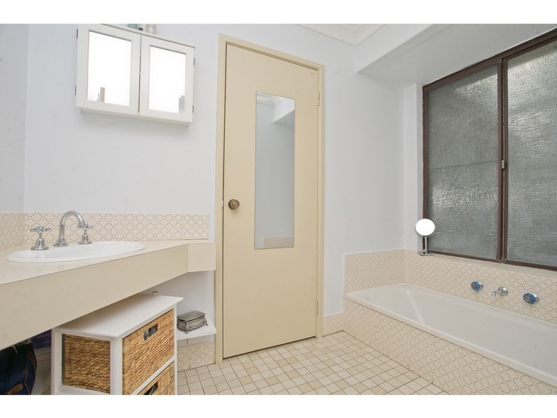 18 Barra Place, Wanneroo WA 6065