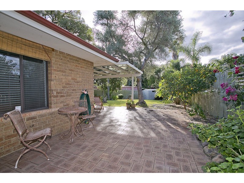 18 Barra Place, Wanneroo WA 6065