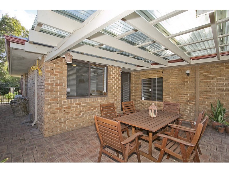 18 Barra Place, Wanneroo WA 6065