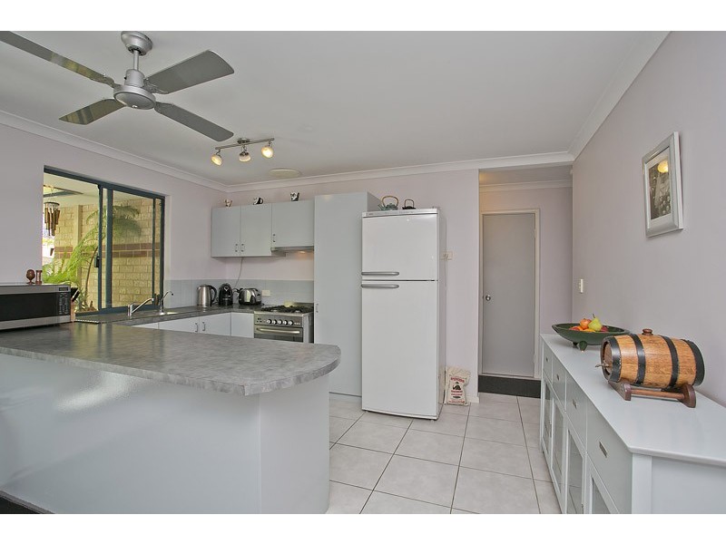 29 Mulloway Place, Warnbro WA 6169