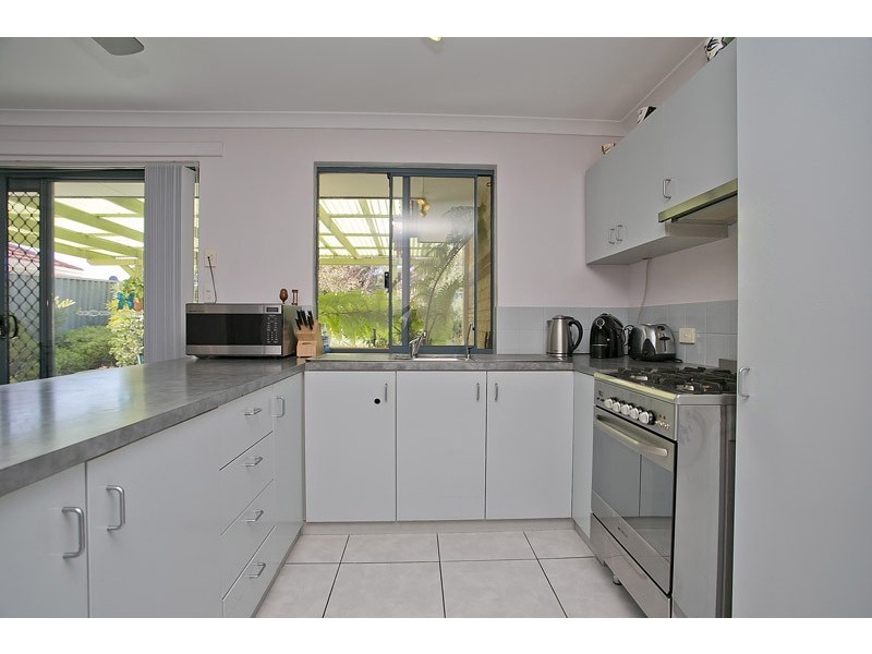 29 Mulloway Place, Warnbro WA 6169