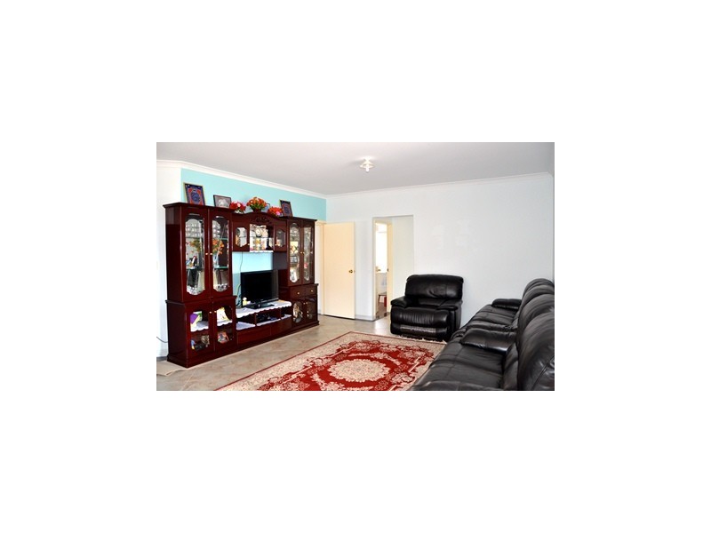 15 Oslo Street, Hocking WA 6065