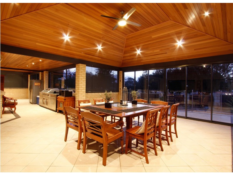 5 Rose Bay Court, Kallaroo WA 6025