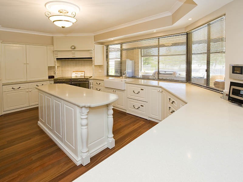 5 Rose Bay Court, Kallaroo WA 6025