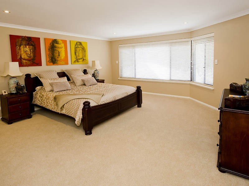 5 Rose Bay Court, Kallaroo WA 6025