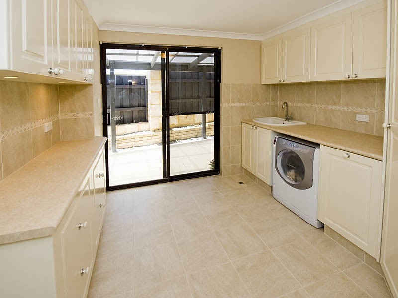 5 Rose Bay Court, Kallaroo WA 6025