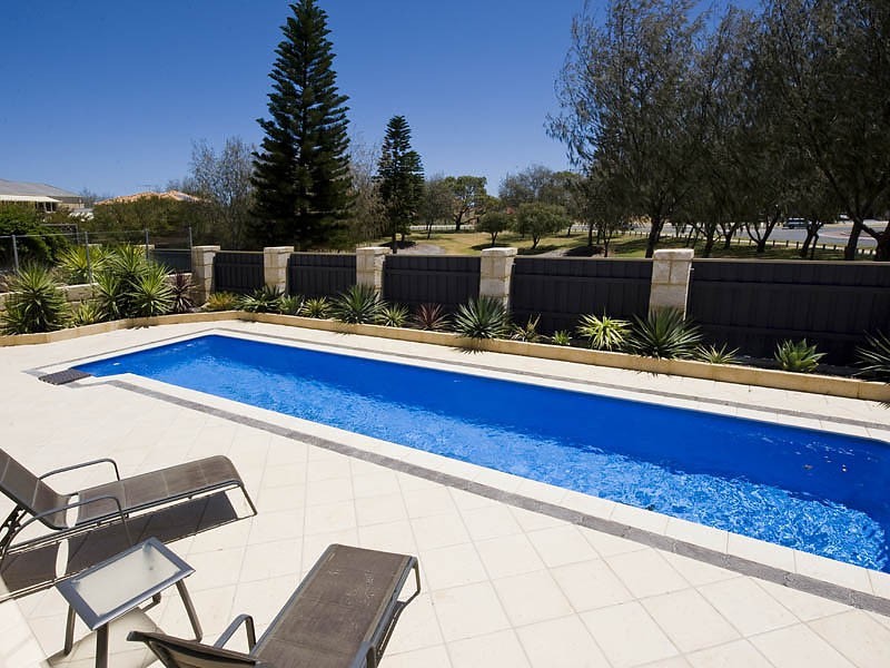 5 Rose Bay Court, Kallaroo WA 6025