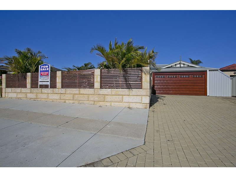 53 Cadoux Loop, Hocking WA 6065