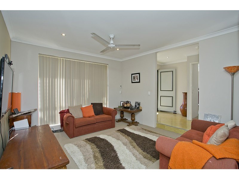 53 Cadoux Loop, Hocking WA 6065