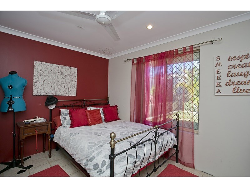 53 Cadoux Loop, Hocking WA 6065