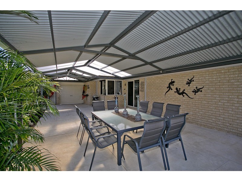 53 Cadoux Loop, Hocking WA 6065