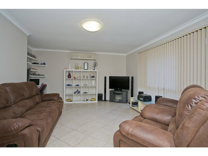 7 Jindinga Way, Wanneroo WA 6065