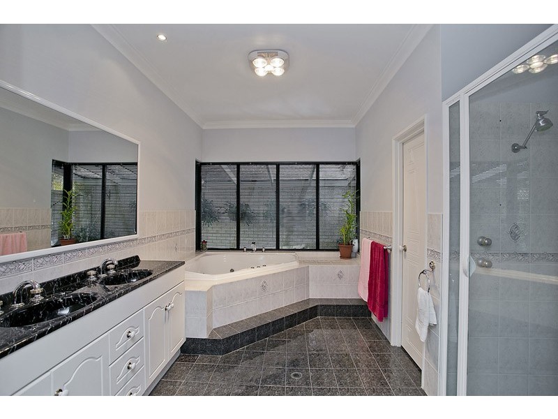 39 Staunton Vale, Carramar WA 6031
