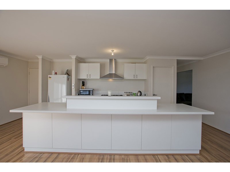 16 Boldwood Road, Banksia Grove WA 6031