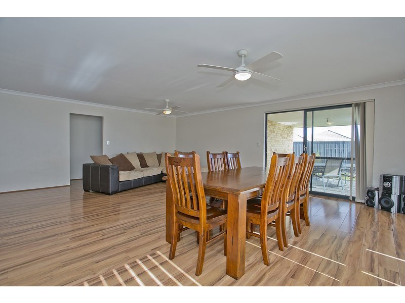 16 Boldwood Road, Banksia Grove WA 6031