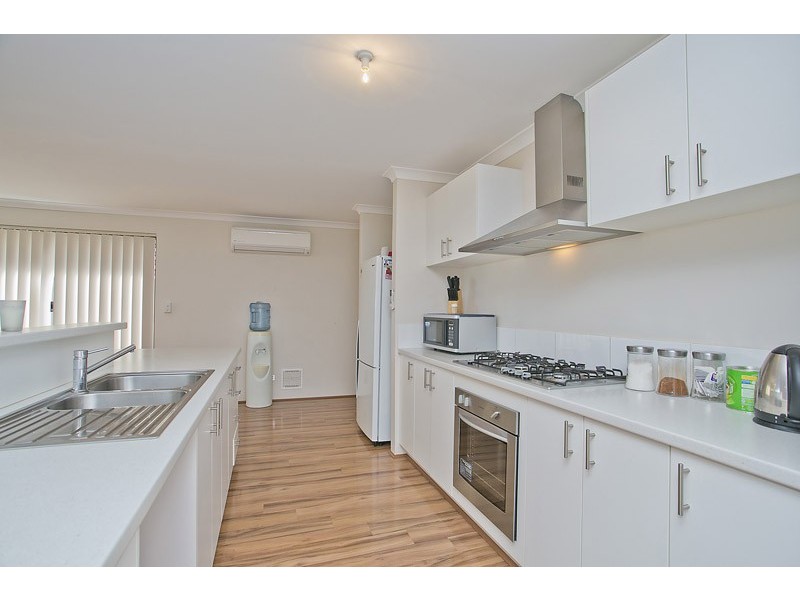 16 Boldwood Road, Banksia Grove WA 6031