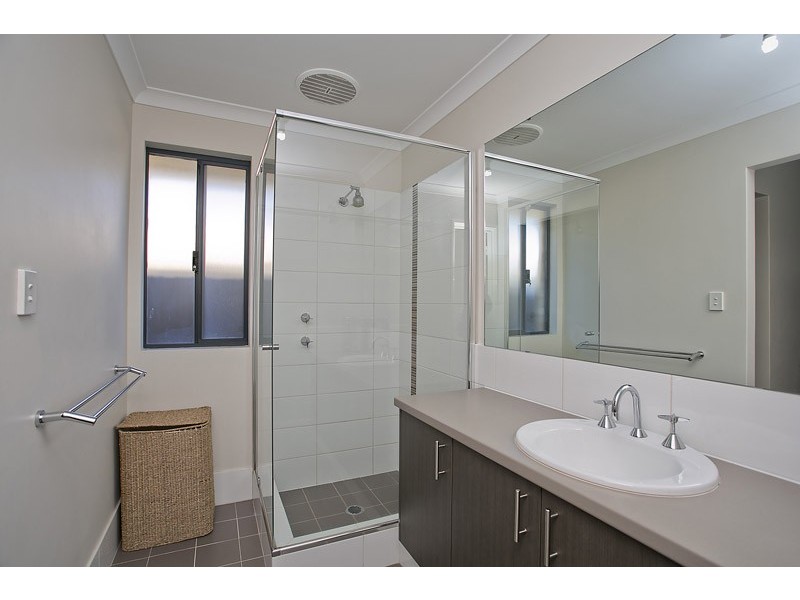 16 Boldwood Road, Banksia Grove WA 6031