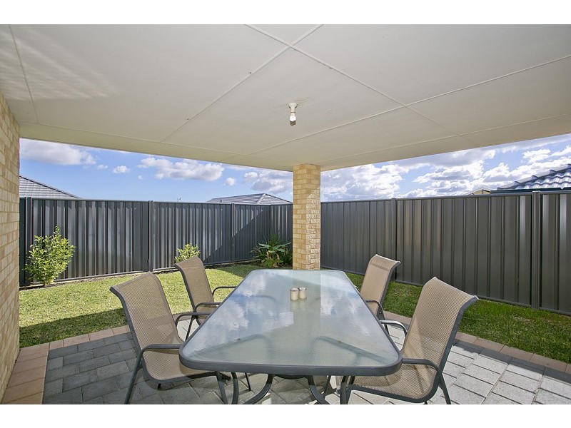 16 Boldwood Road, Banksia Grove WA 6031