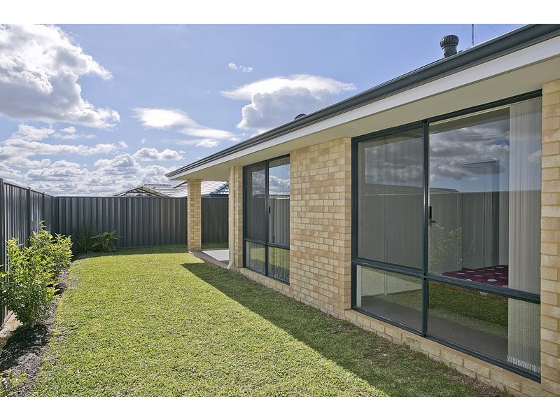 16 Boldwood Road, Banksia Grove WA 6031