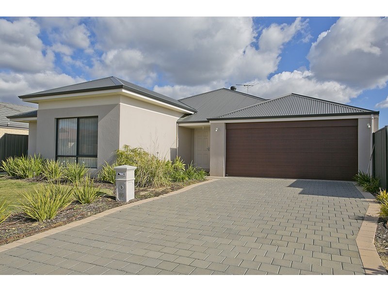16 Boldwood Road, Banksia Grove WA 6031