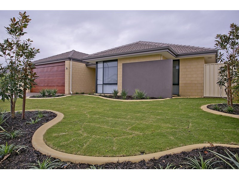 27 Higginsville Parade, Pearsall WA 6065