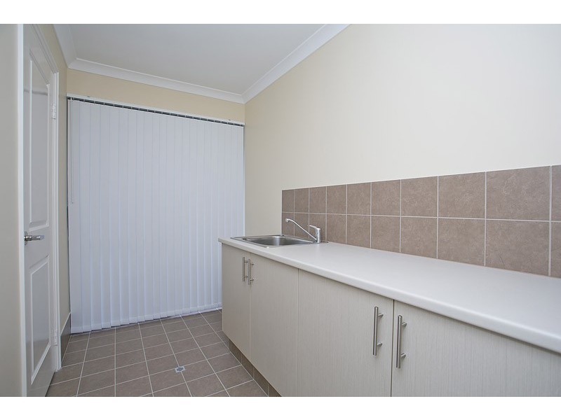 27 Higginsville Parade, Pearsall WA 6065