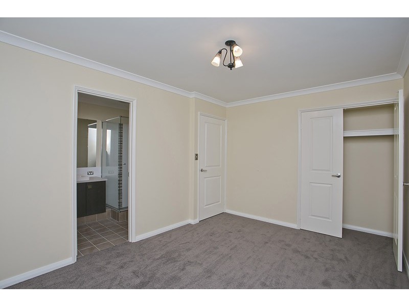 27 Higginsville Parade, Pearsall WA 6065