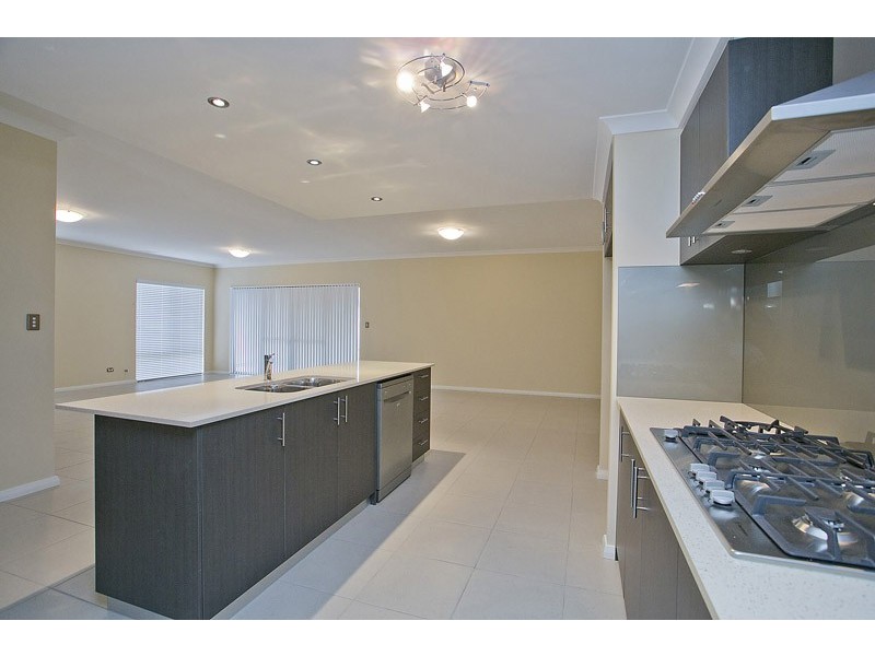 27 Higginsville Parade, Pearsall WA 6065