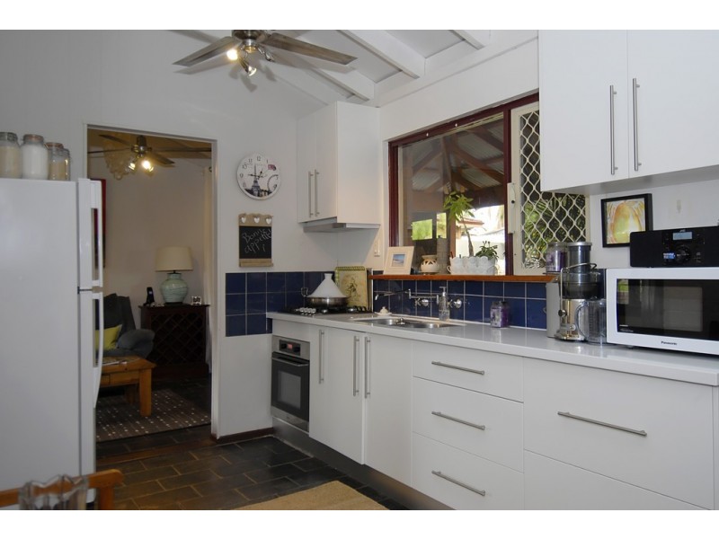 8 Dara Court, Wanneroo WA 6065