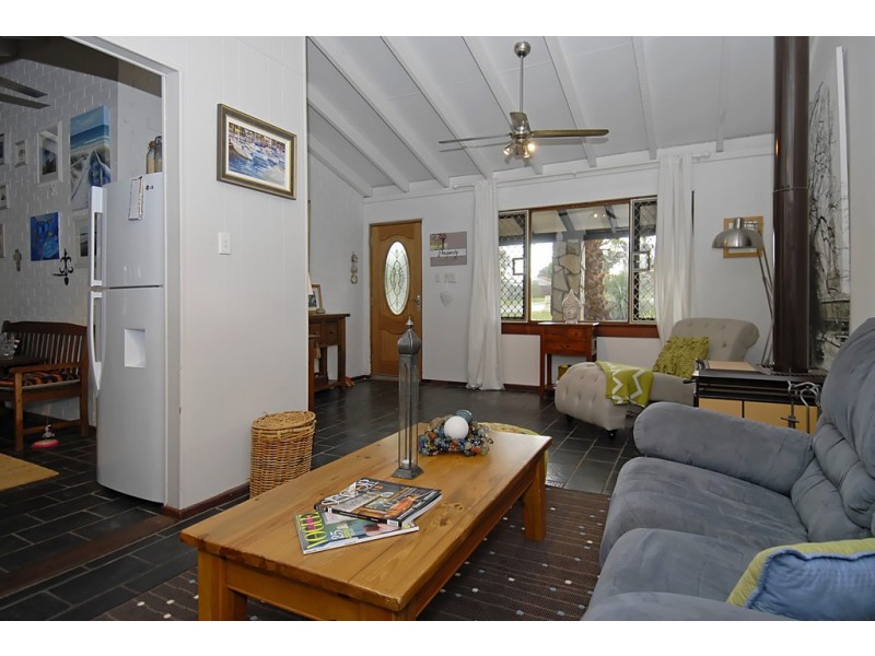 8 Dara Court, Wanneroo WA 6065