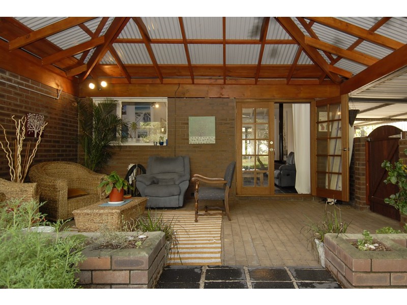 8 Dara Court, Wanneroo WA 6065