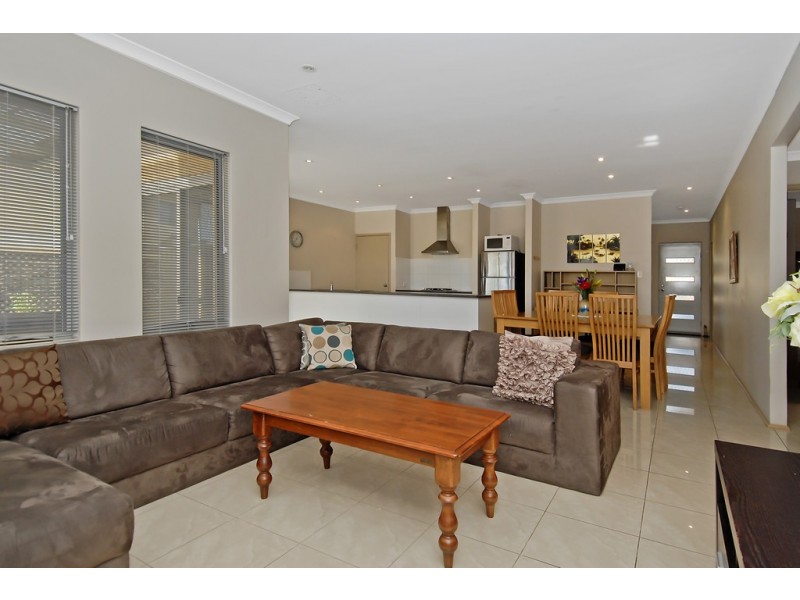 3A St Louis Avenue, Hocking WA 6065