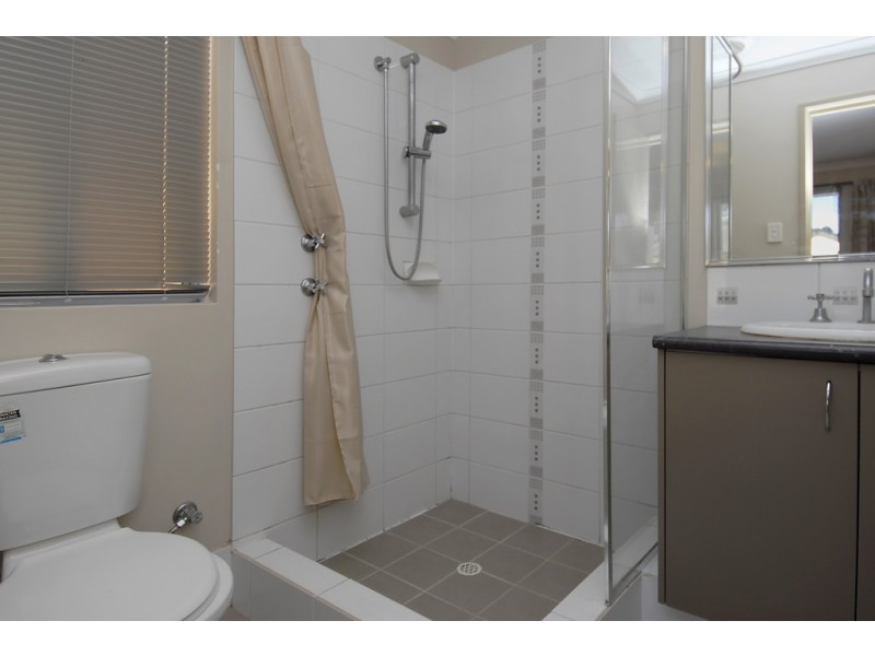 3A St Louis Avenue, Hocking WA 6065