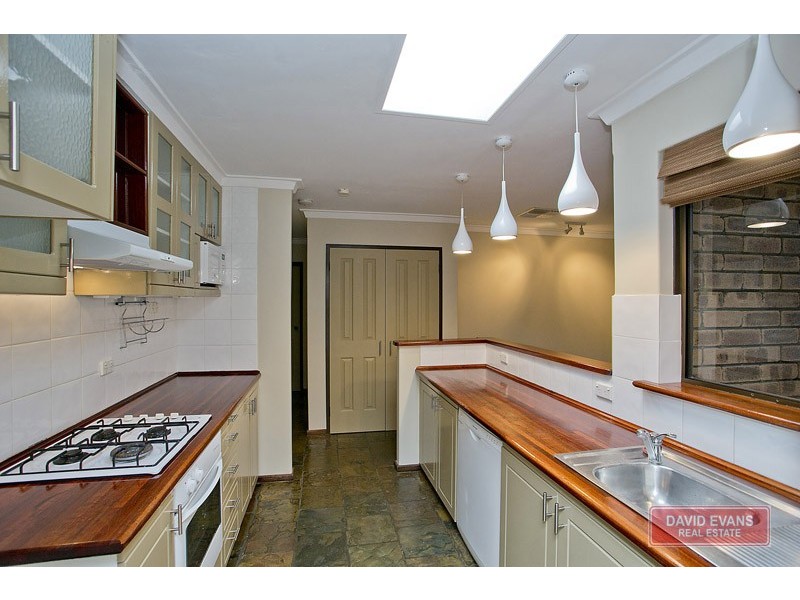 134 Scenic Drive, Wanneroo WA 6065