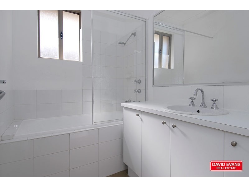 3 Chianti Court, Pearsall WA 6065