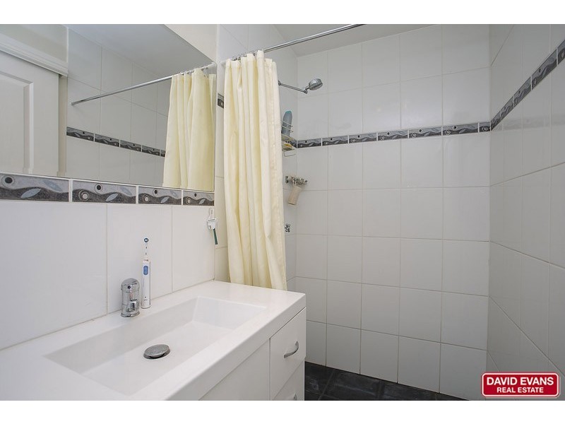 8 Taywood Drive, Wanneroo WA 6065