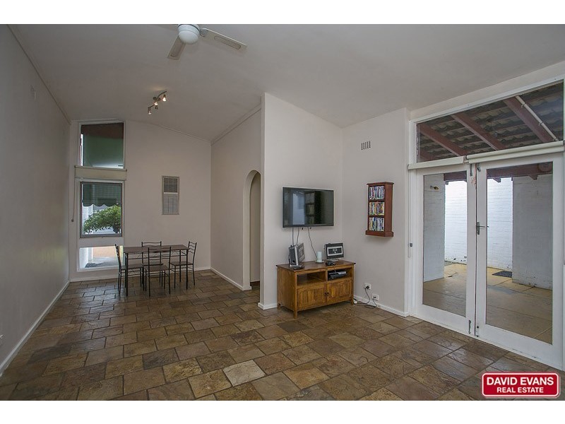 8 Taywood Drive, Wanneroo WA 6065