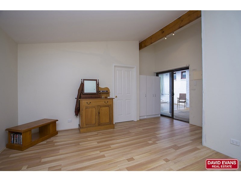 8 Taywood Drive, Wanneroo WA 6065