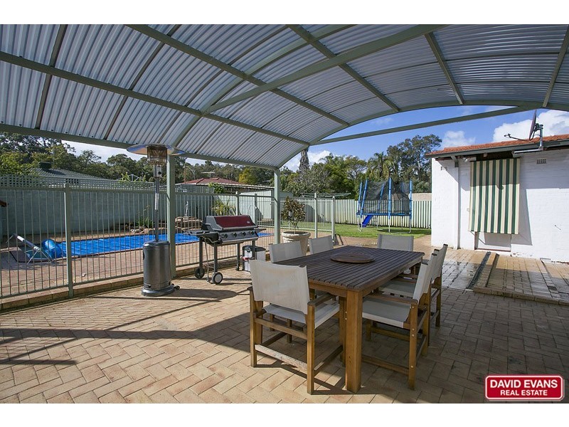 8 Taywood Drive, Wanneroo WA 6065