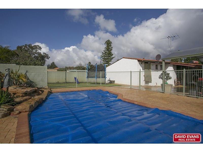 8 Taywood Drive, Wanneroo WA 6065